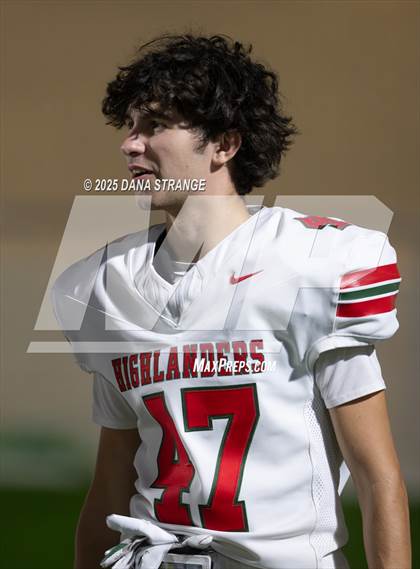 Thumbnail 1 in The Woodlands vs Klein Collins (UIL 6A D1 Football Area) photogallery.