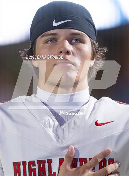 Thumbnail 2 in The Woodlands vs Klein Collins (UIL 6A D1 Football Area) photogallery.