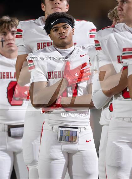 Thumbnail 1 in The Woodlands vs Klein Collins (UIL 6A D1 Football Area) photogallery.