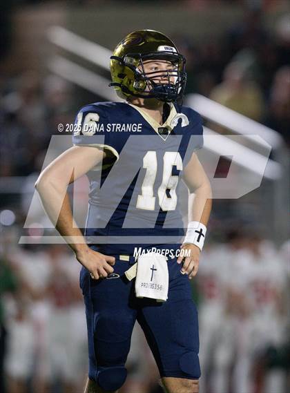 Thumbnail 1 in The Woodlands vs Klein Collins (UIL 6A D1 Football Area) photogallery.