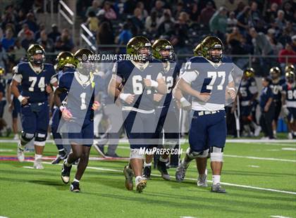 Thumbnail 3 in The Woodlands vs Klein Collins (UIL 6A D1 Football Area) photogallery.