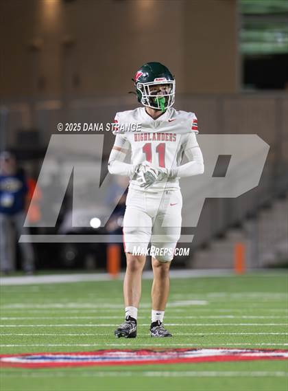 Thumbnail 1 in The Woodlands vs Klein Collins (UIL 6A D1 Football Area) photogallery.