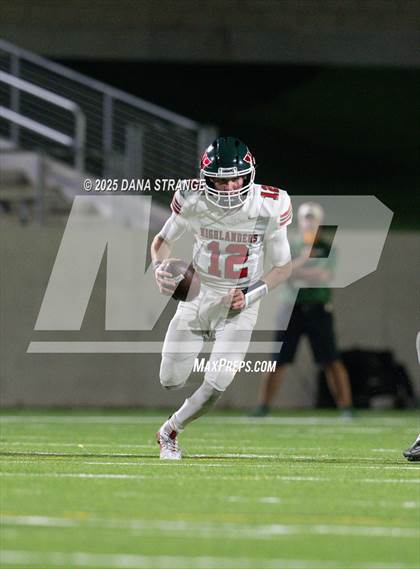 Thumbnail 3 in The Woodlands vs Klein Collins (UIL 6A D1 Football Area) photogallery.
