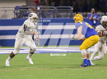 Thumbnail 1 in Warren Central vs. Carmel (IHSAA 6A Final) photogallery.