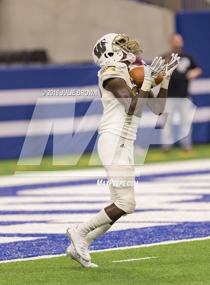 Thumbnail 2 in Warren Central vs. Carmel (IHSAA 6A Final) photogallery.