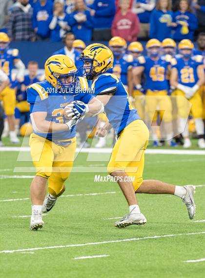 Thumbnail 2 in Warren Central vs. Carmel (IHSAA 6A Final) photogallery.