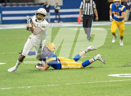 Thumbnail 3 in Warren Central vs. Carmel (IHSAA 6A Final) photogallery.
