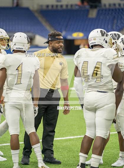 Thumbnail 3 in Warren Central vs. Carmel (IHSAA 6A Final) photogallery.