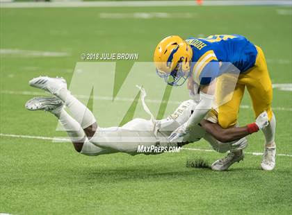 Thumbnail 1 in Warren Central vs. Carmel (IHSAA 6A Final) photogallery.