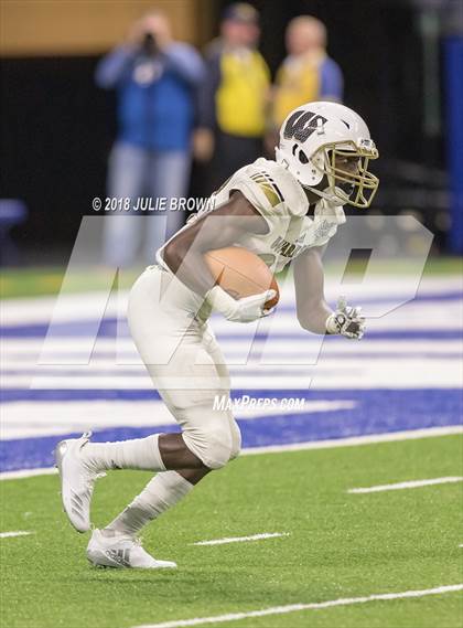 Thumbnail 1 in Warren Central vs. Carmel (IHSAA 6A Final) photogallery.