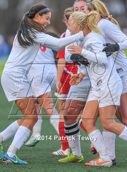 Thumbnail 3 in Somers vs. Jamesville-DeWitt (NYSPHSAA Class A Semifinal) photogallery.