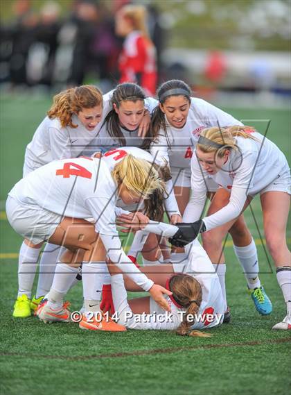 Thumbnail 3 in Somers vs. Jamesville-DeWitt (NYSPHSAA Class A Semifinal) photogallery.
