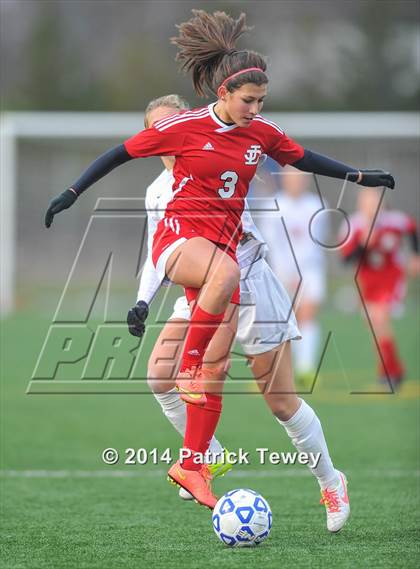 Thumbnail 2 in Somers vs. Jamesville-DeWitt (NYSPHSAA Class A Semifinal) photogallery.