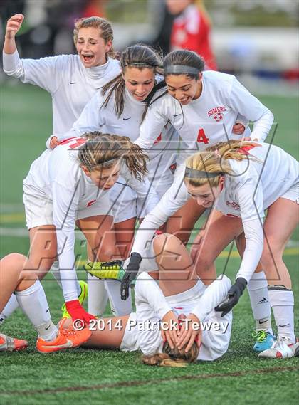 Thumbnail 2 in Somers vs. Jamesville-DeWitt (NYSPHSAA Class A Semifinal) photogallery.