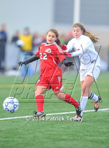 Thumbnail 3 in Somers vs. Jamesville-DeWitt (NYSPHSAA Class A Semifinal) photogallery.