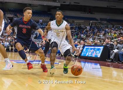 Thumbnail 2 in DeSoto vs. Atascocita (UIL 6A Final) photogallery.