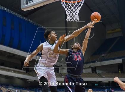 Thumbnail 3 in DeSoto vs. Atascocita (UIL 6A Final) photogallery.