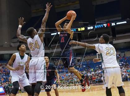 Thumbnail 3 in DeSoto vs. Atascocita (UIL 6A Final) photogallery.