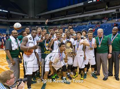 Thumbnail 2 in DeSoto vs. Atascocita (UIL 6A Final) photogallery.