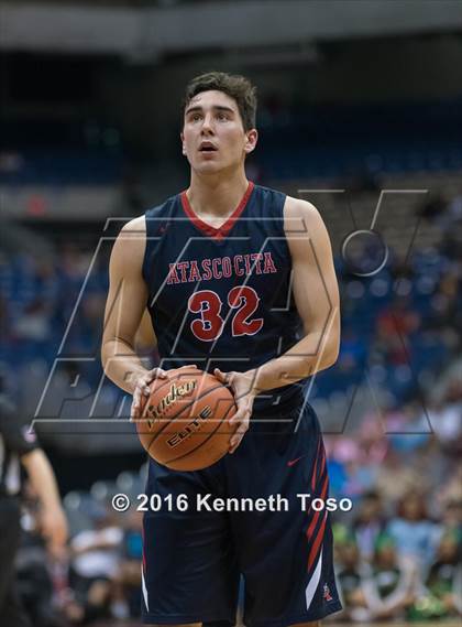 Thumbnail 1 in DeSoto vs. Atascocita (UIL 6A Final) photogallery.
