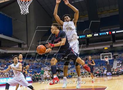 Thumbnail 3 in DeSoto vs. Atascocita (UIL 6A Final) photogallery.
