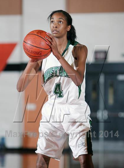 Thumbnail 2 in Castlemont vs. Rodriguez (MLK-Shootout)  photogallery.