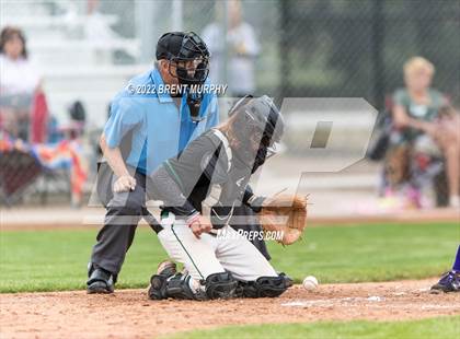 Thumbnail 3 in Manitou Springs vs. Bayfield (CHSAA 3A Playoffs) photogallery.