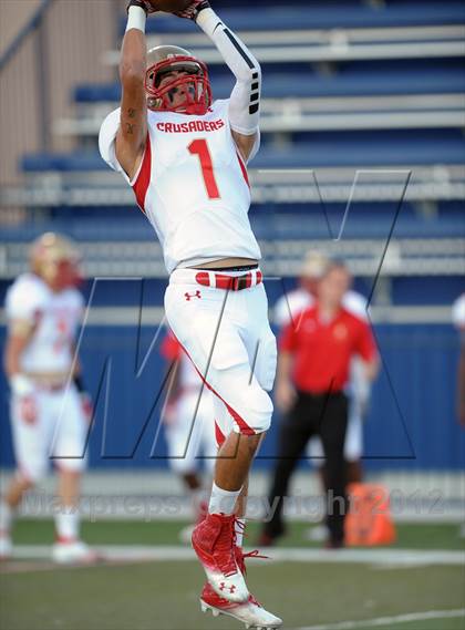 Thumbnail 2 in Bergen Catholic @ Bishop Gorman photogallery.
