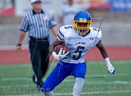Thumbnail 2 in El Toro @ Palos Verdes photogallery.