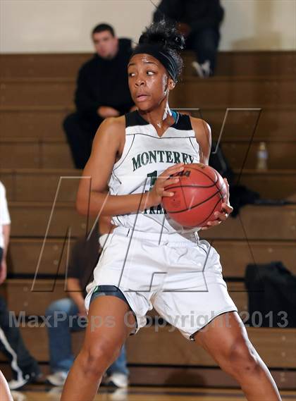 Thumbnail 2 in Nevada Union vs. Monterey Trail (Christian Brothers Holiday Classic) photogallery.