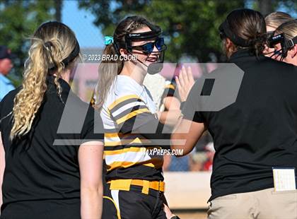 Thumbnail 1 in Eaton vs. Meeker photogallery.