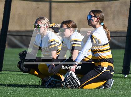 Thumbnail 3 in Eaton vs. Meeker photogallery.
