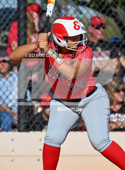 Thumbnail 3 in Eaton vs. Meeker photogallery.