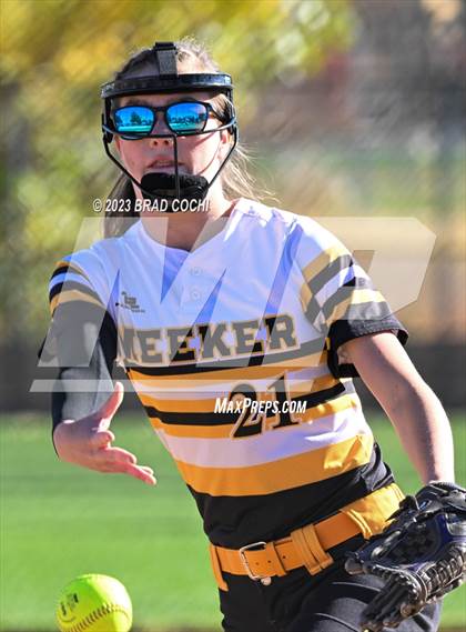Thumbnail 1 in Eaton vs. Meeker photogallery.