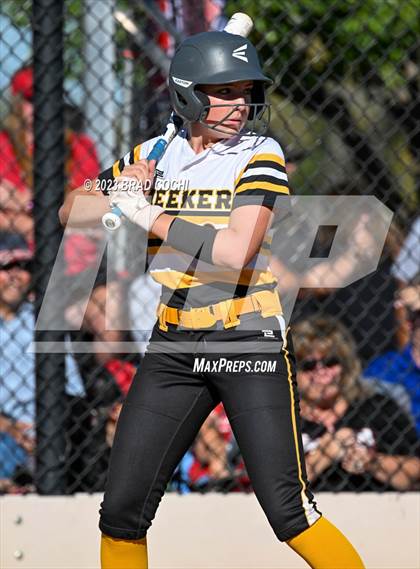 Thumbnail 2 in Eaton vs. Meeker photogallery.