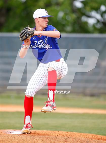 Thumbnail 2 in McMinn County vs Cleveland (District 5-AAA) photogallery.