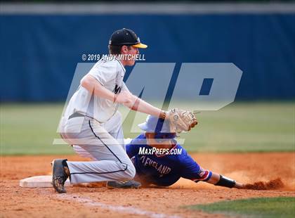 Thumbnail 2 in McMinn County vs Cleveland (District 5-AAA) photogallery.