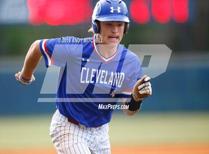 Thumbnail 1 in McMinn County vs Cleveland (District 5-AAA) photogallery.