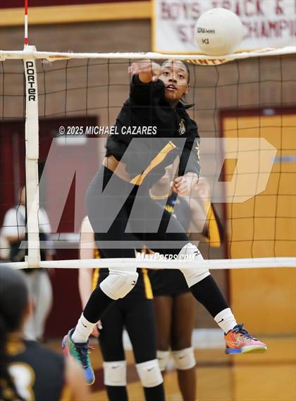 Thumbnail 1 in Notre Dame Prep @ Mountain Pointe photogallery.