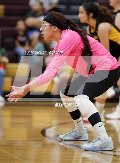 Thumbnail 3 in Notre Dame Prep @ Mountain Pointe photogallery.