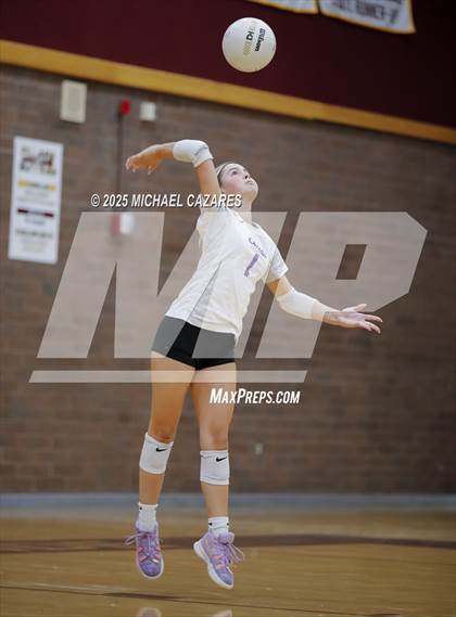 Thumbnail 2 in Notre Dame Prep @ Mountain Pointe photogallery.