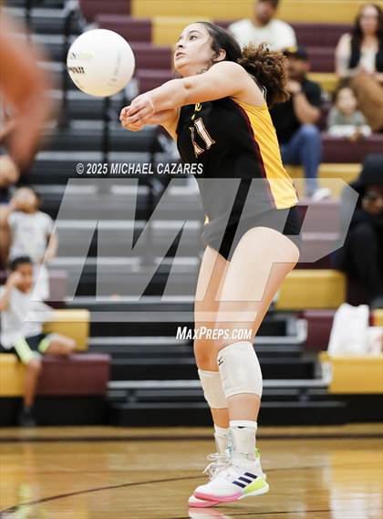 Thumbnail 2 in Notre Dame Prep @ Mountain Pointe photogallery.