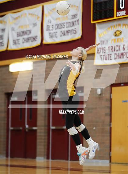 Thumbnail 2 in Notre Dame Prep @ Mountain Pointe photogallery.
