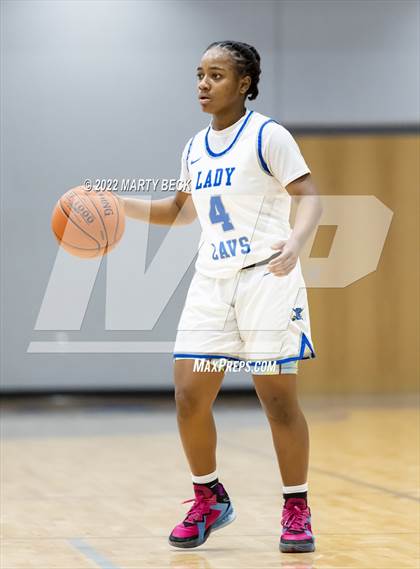 Thumbnail 1 in Capital City vs Benton (Jefferson Bank Holiday Hoops) photogallery.