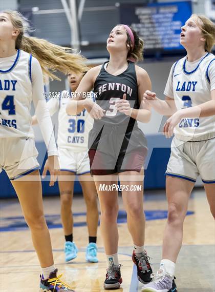 Thumbnail 2 in Capital City vs Benton (Jefferson Bank Holiday Hoops) photogallery.