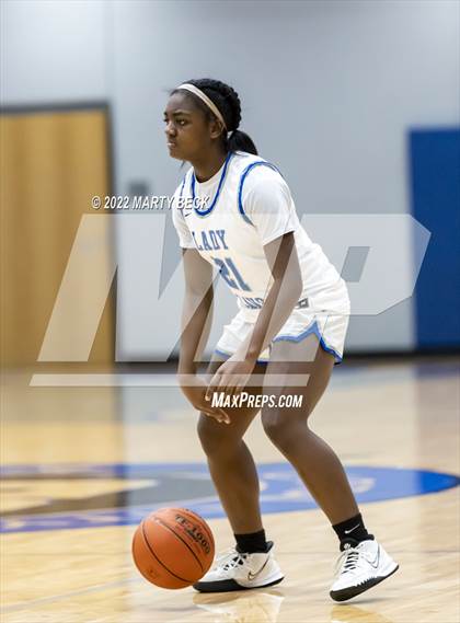 Thumbnail 1 in Capital City vs Benton (Jefferson Bank Holiday Hoops) photogallery.