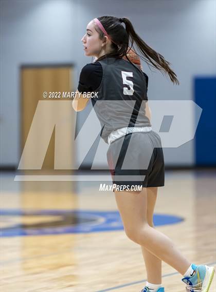 Thumbnail 1 in Capital City vs Benton (Jefferson Bank Holiday Hoops) photogallery.