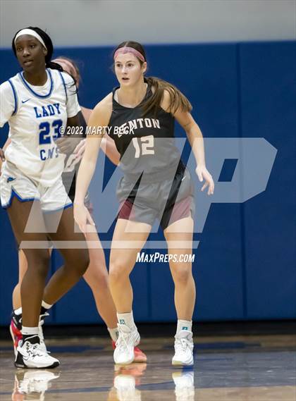 Thumbnail 2 in Capital City vs Benton (Jefferson Bank Holiday Hoops) photogallery.