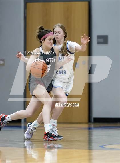 Thumbnail 2 in Capital City vs Benton (Jefferson Bank Holiday Hoops) photogallery.