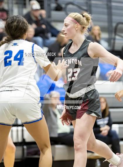 Thumbnail 2 in Capital City vs Benton (Jefferson Bank Holiday Hoops) photogallery.